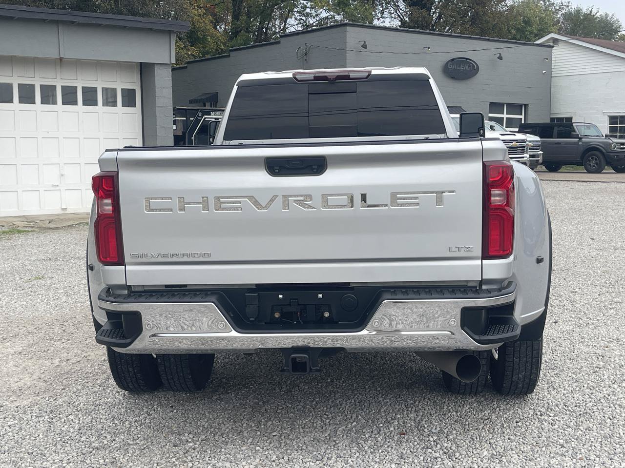 Used 2021 Chevrolet Silverado 3500 LTZ w/ LTZ Convenience Package AWD/4WD image 11