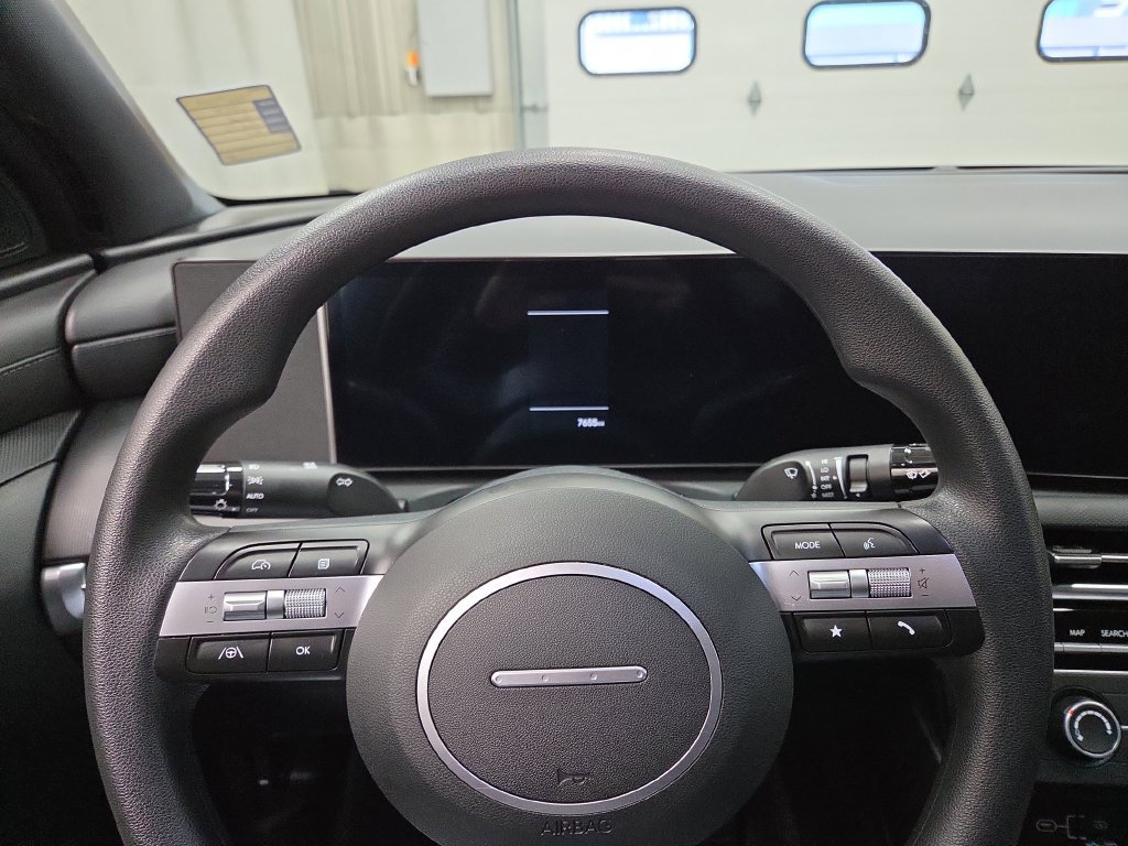 Used 2025 Hyundai Santa Cruz SE AWD/4WD image 21