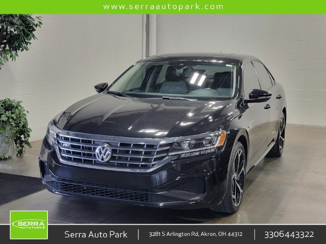 Used 2020 Volkswagen Passat 2.0T R-Line FWD image 1