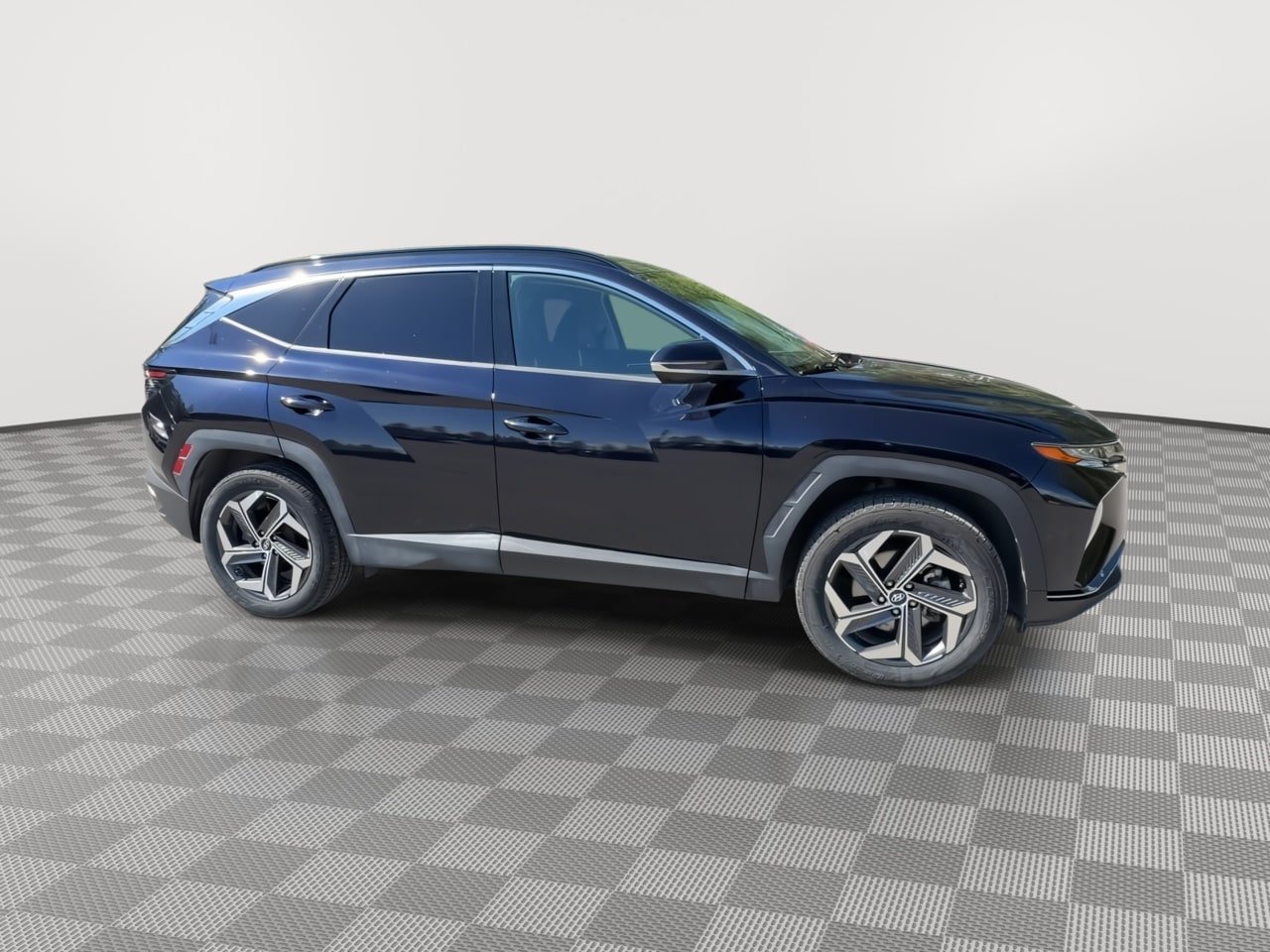 Certified 2022 Hyundai Tucson Limited AWD/4WD image 9