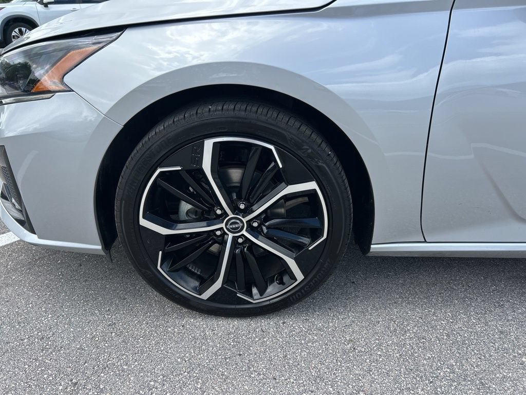 Certified 2025 Nissan Altima 2.5 SR FWD image 52