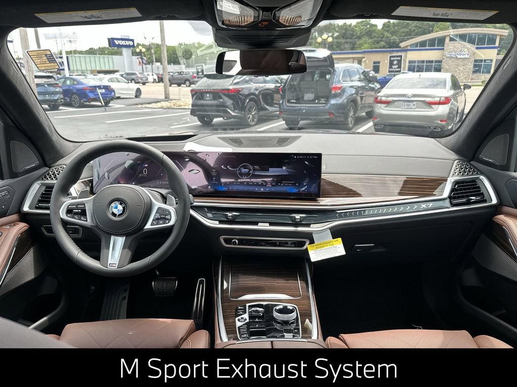 Certified 2026 BMW X7 xDrive40i w/ M Sport Package image 28
