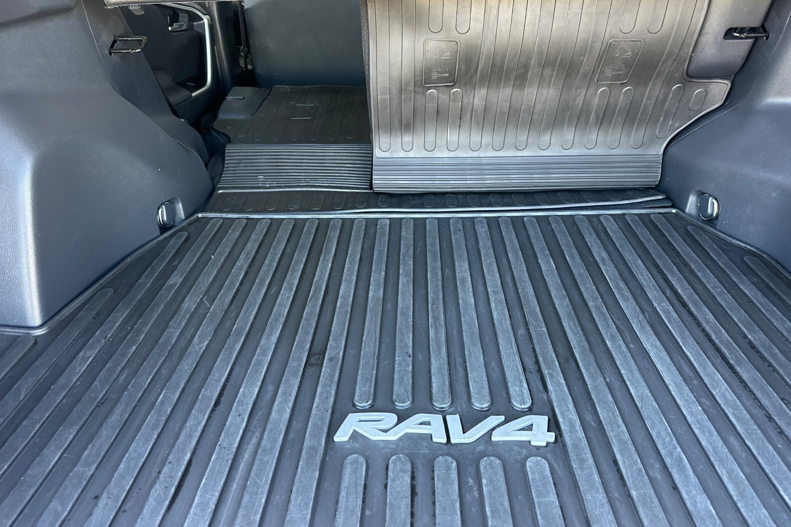 Certified 2024 Toyota RAV4 XLE w/ Convenience Package AWD/4WD image 14