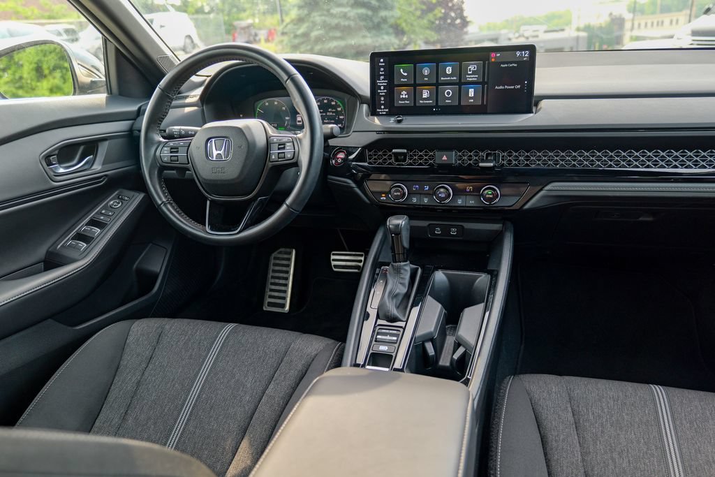 Used 2023 Honda Accord Sport image 39