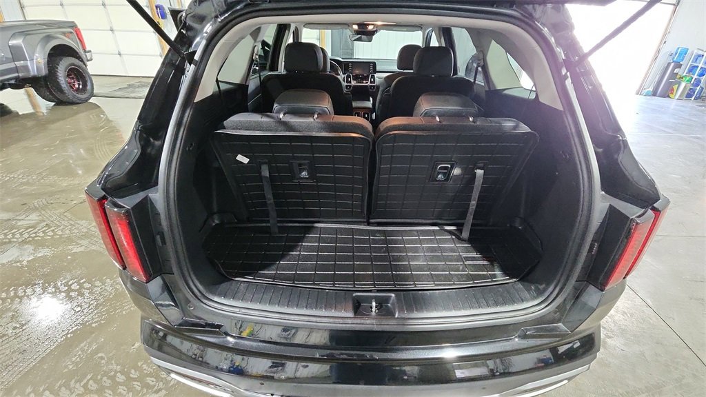 Used 2021 Kia Sorento S image 27