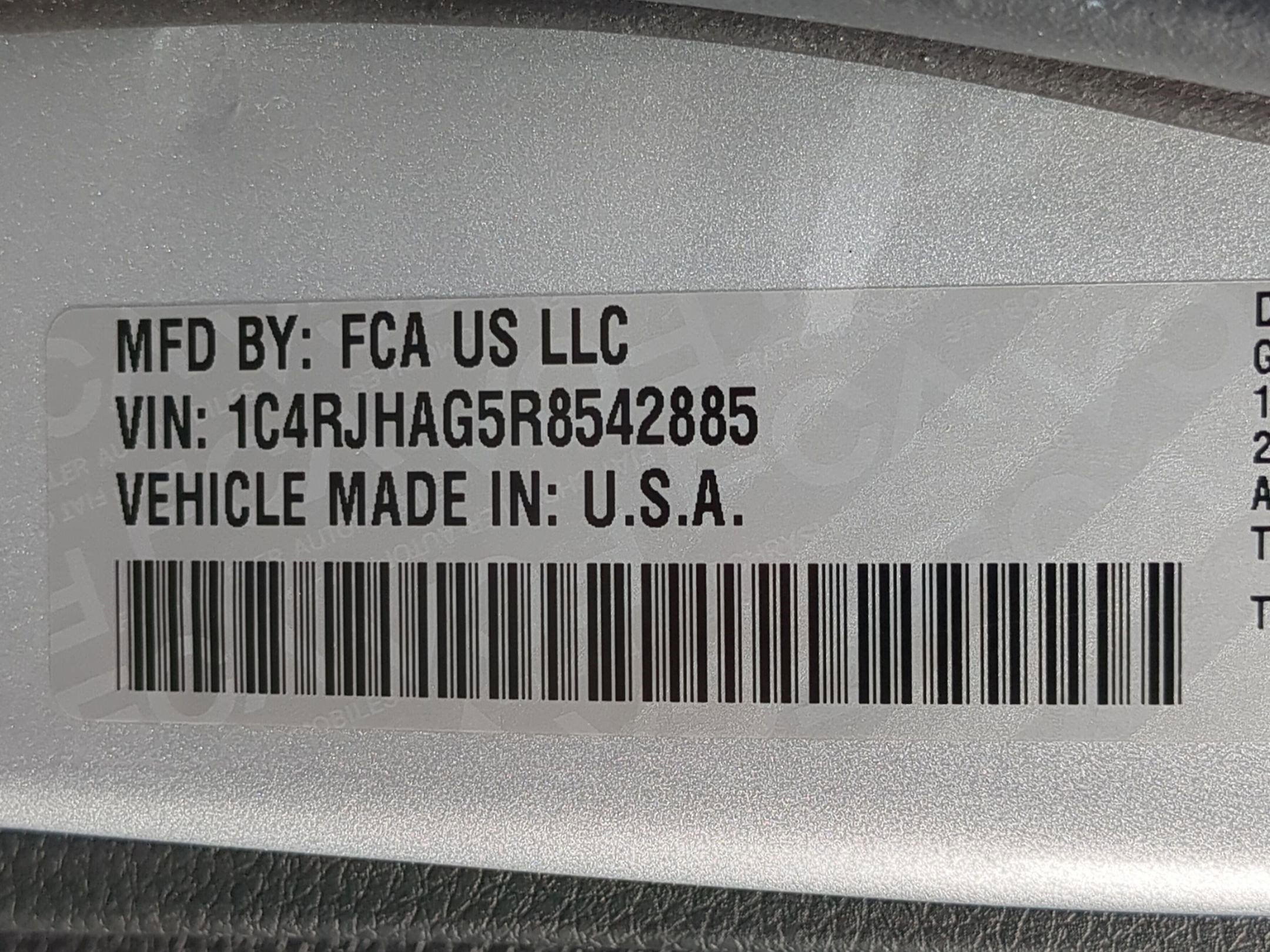 Used 2024 Jeep Grand Cherokee Altitude image 34