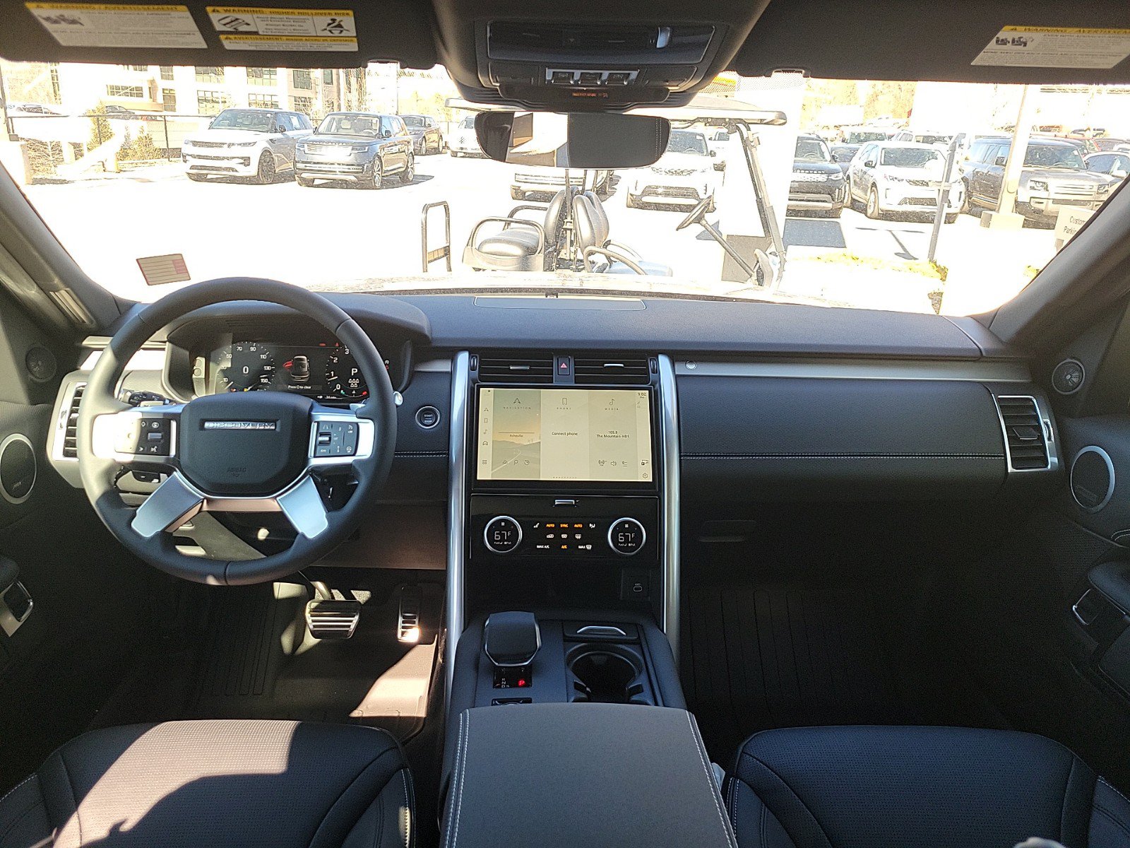 Certified 2025 Land Rover Discovery Dynamic SE AWD/4WD image 20