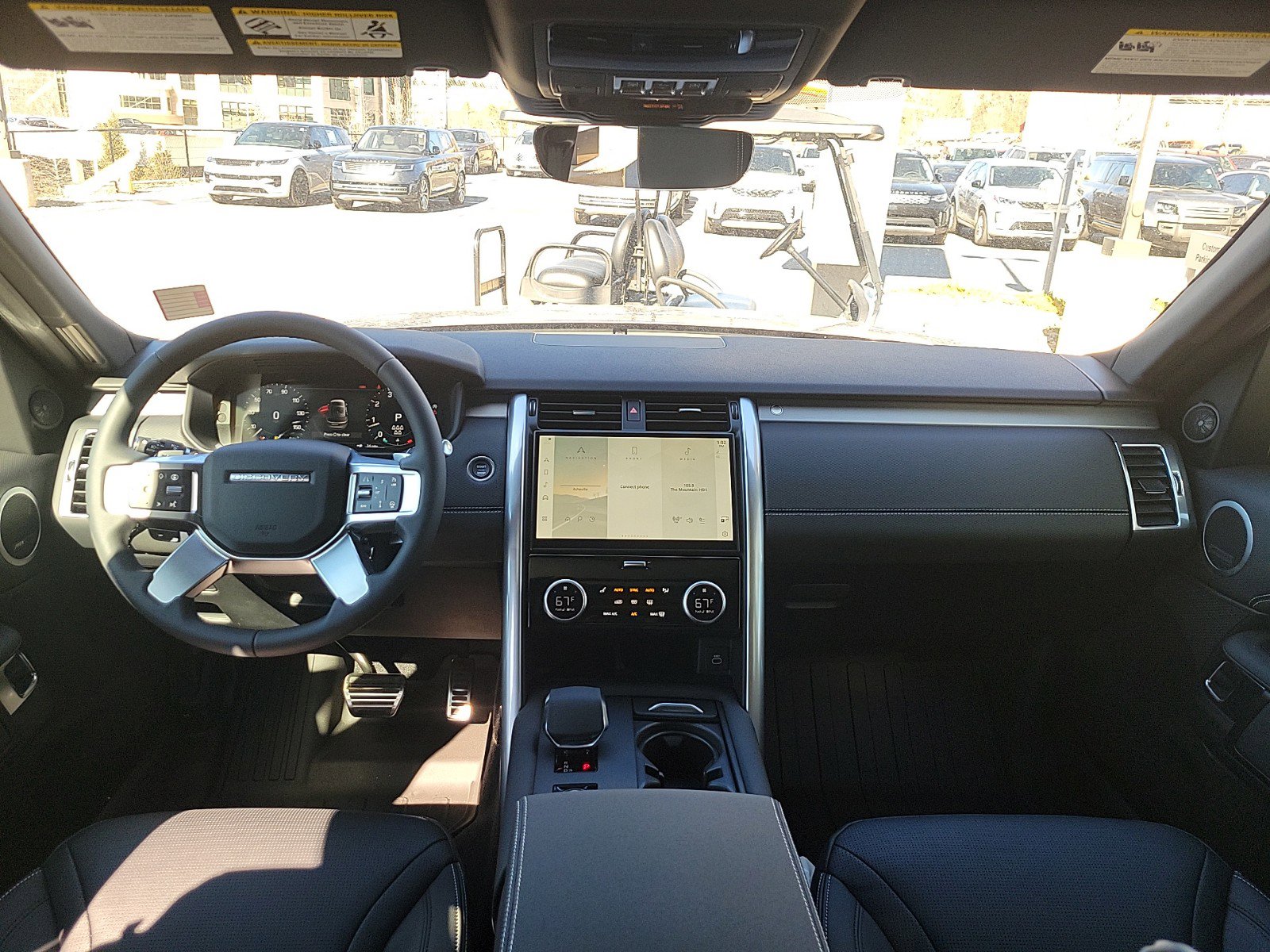Certified 2025 Land Rover Discovery Dynamic SE AWD/4WD image 20