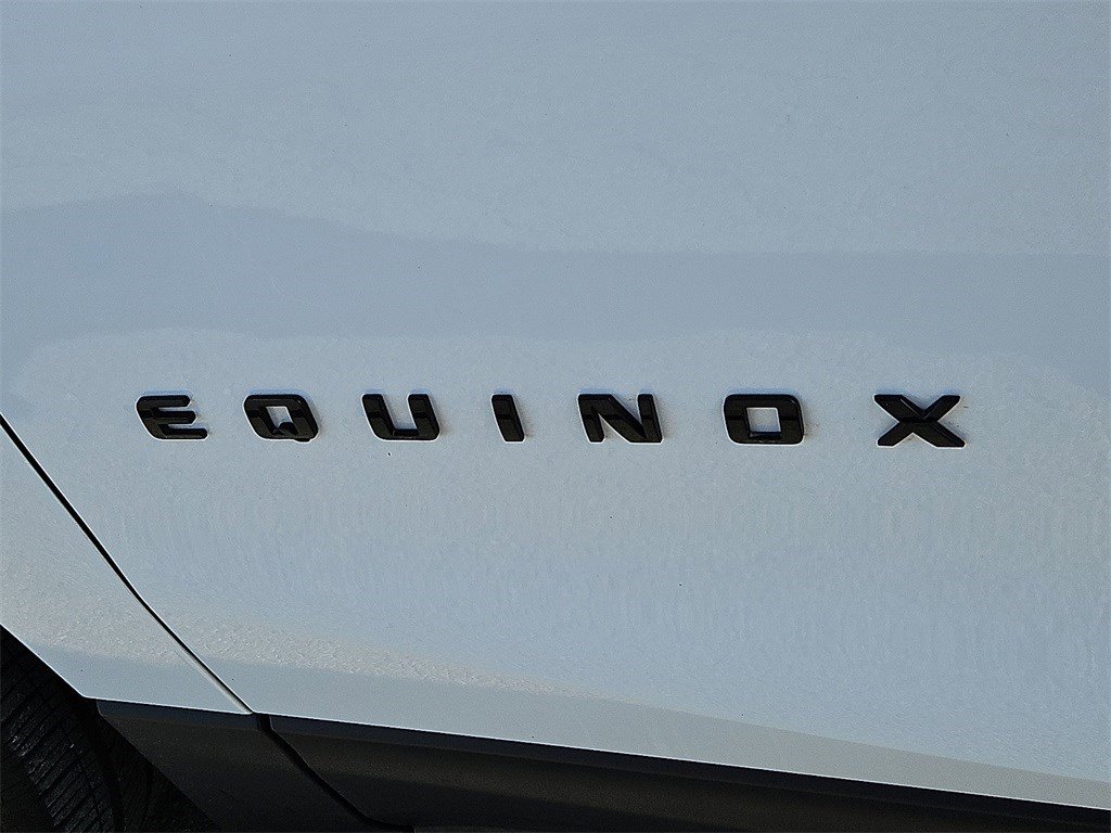 Used 2023 Chevrolet Equinox RS image 14