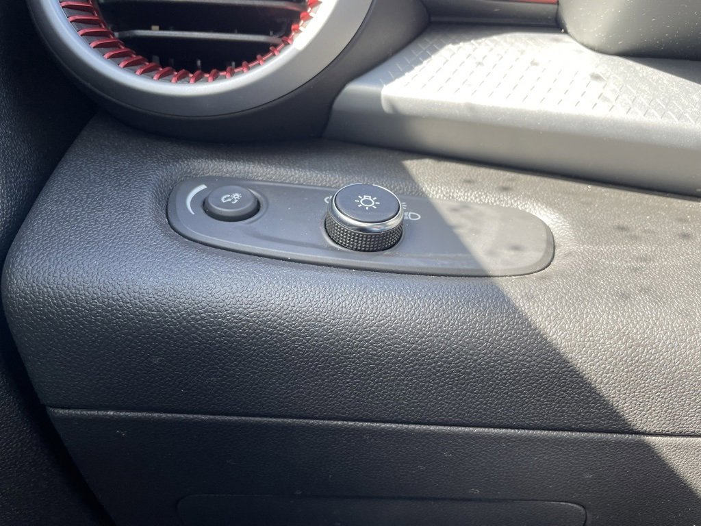 Used 2024 Chevrolet Trax RS image 13