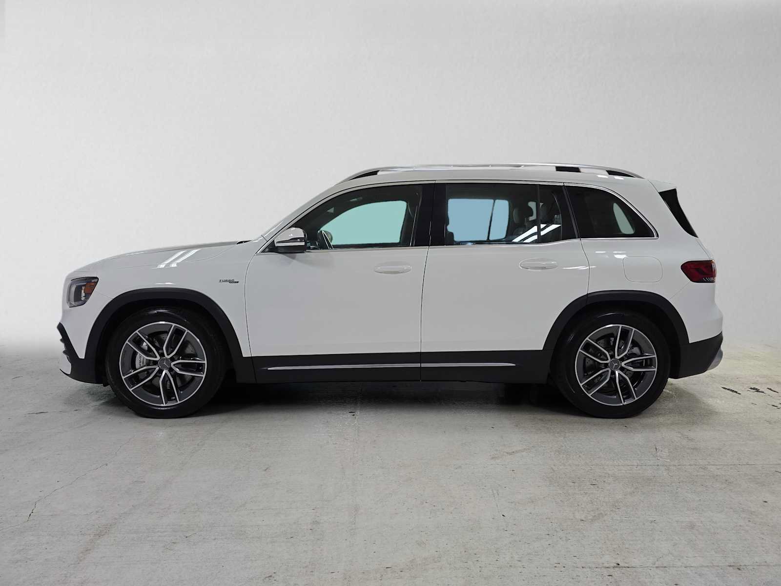 Used 2023 Mercedes-Benz GLB 35 AMG 4MATIC image 6