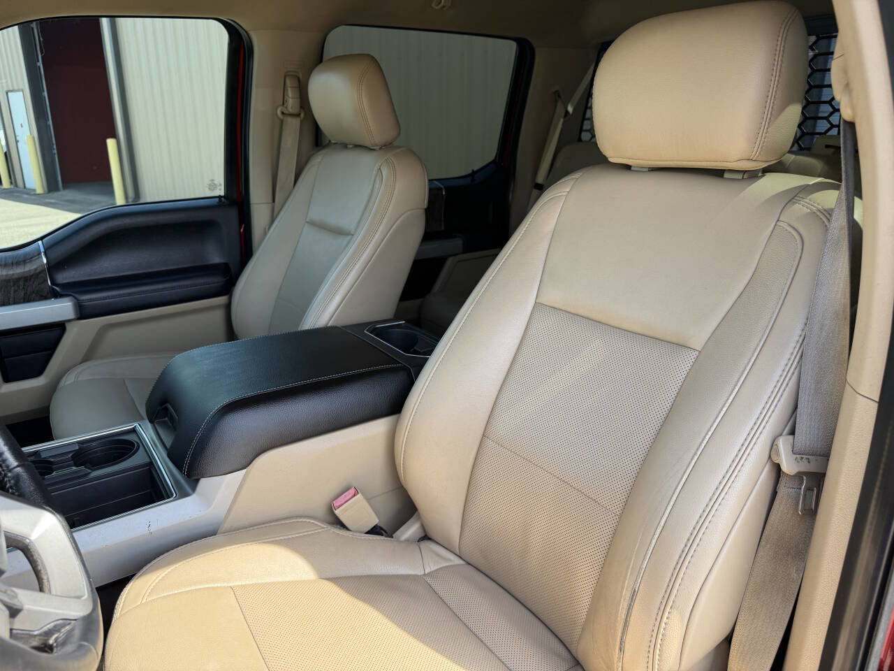 Used 2019 Ford F550 4x4 Crew Cab Super Duty image 11