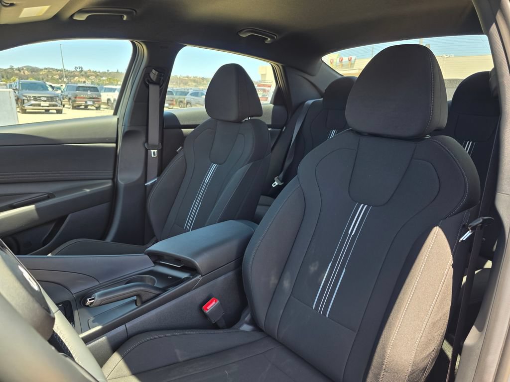 New 2026 Hyundai Elantra Sport FWD image 12