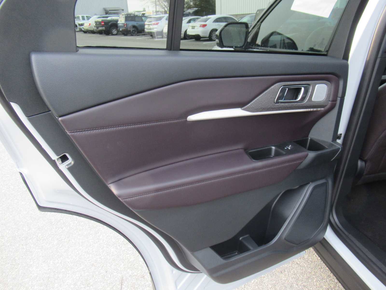 New 2026 Ford Explorer Platinum AWD/4WD image 14