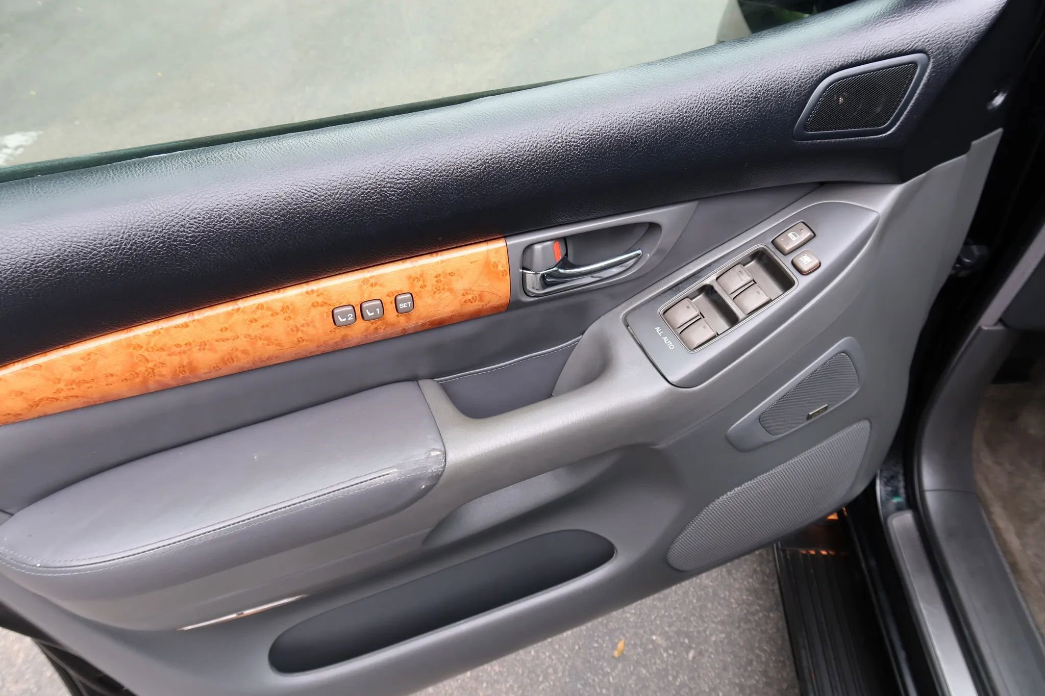 Used 2003 Lexus GX 470 image 10