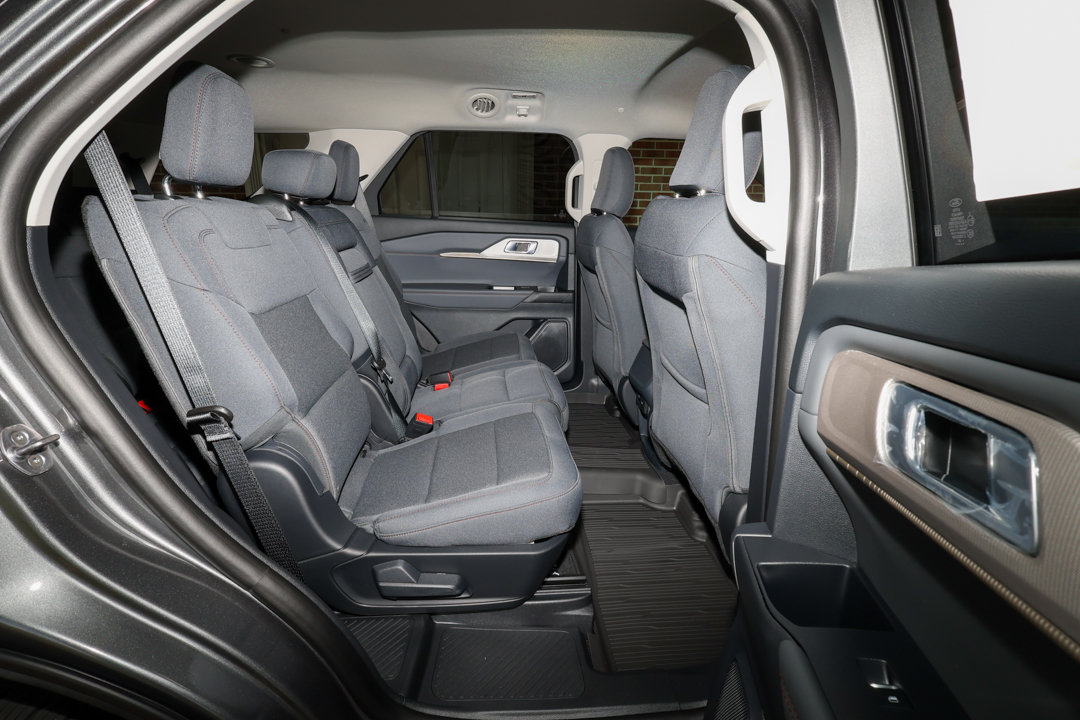 New 2026 Ford Explorer Active AWD/4WD image 24