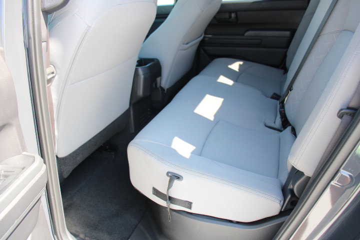 Certified 2024 Toyota Tacoma SR5 AWD/4WD image 15