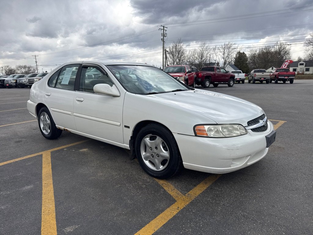 Used 2001 Nissan Altima GXE image 4