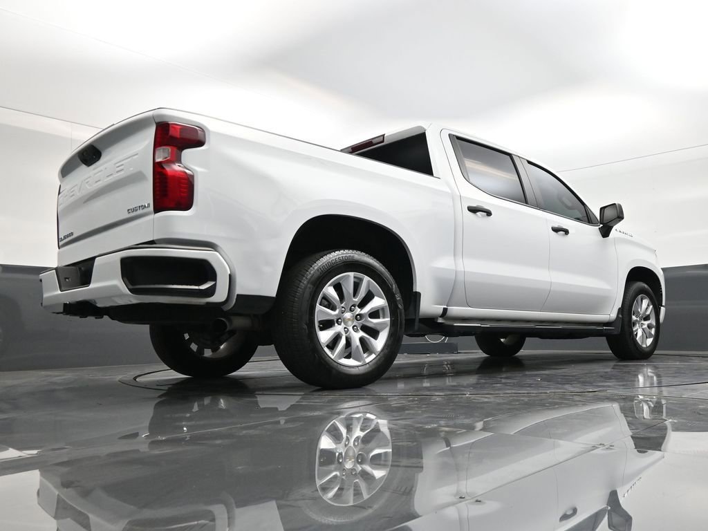 Used 2025 Chevrolet Silverado 1500 Custom image 24