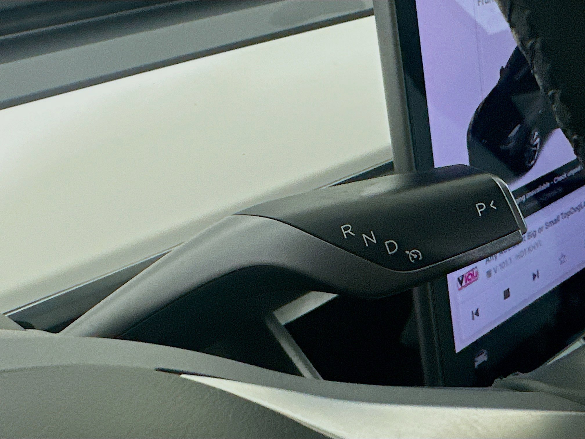 Used 2018 Tesla Model 3 Mid Range image 24