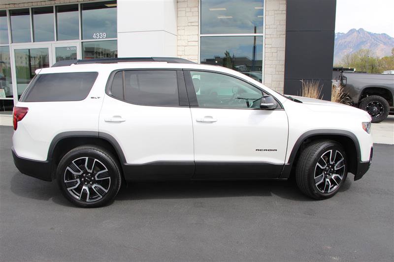 Used 2021 GMC Acadia SLT w/ Elevation Edition image 8