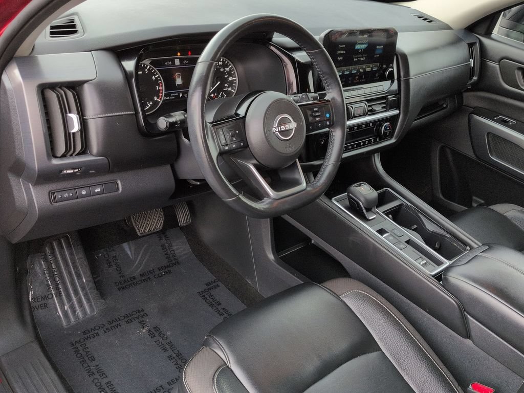 Used 2023 Nissan Pathfinder SL FWD image 18