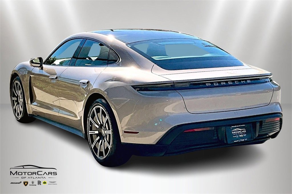 Used 2021 Porsche Taycan 4S image 11