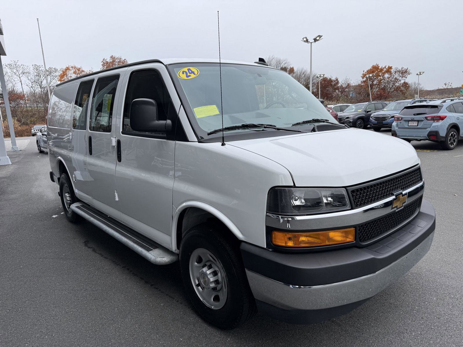Used 2024 Chevrolet Express 2500 w/ Driver Convenience Package image 7