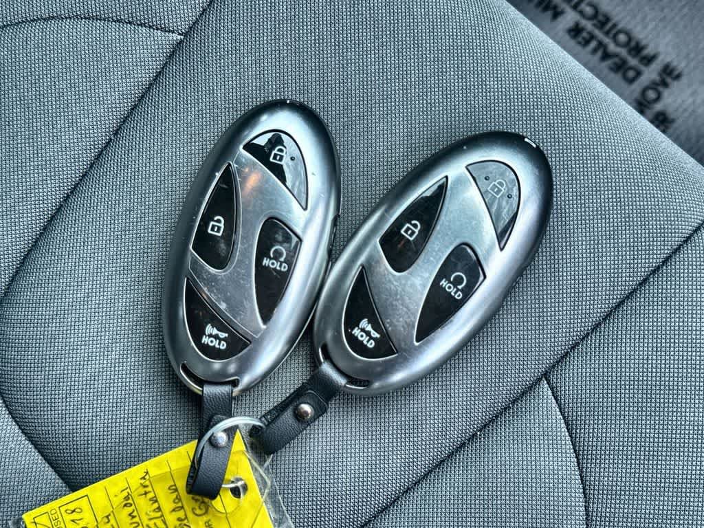 Used 2024 Hyundai Elantra SEL FWD image 28