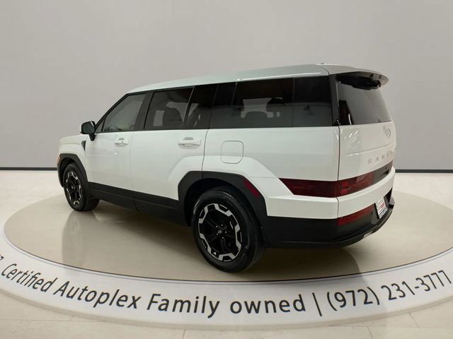 Used 2026 Hyundai Santa Fe SE FWD image 5