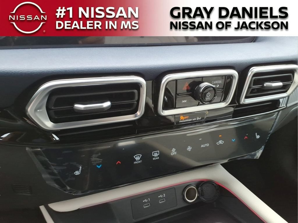 New 2026 Nissan Sentra SL w/ Floor Mat Package FWD image 17