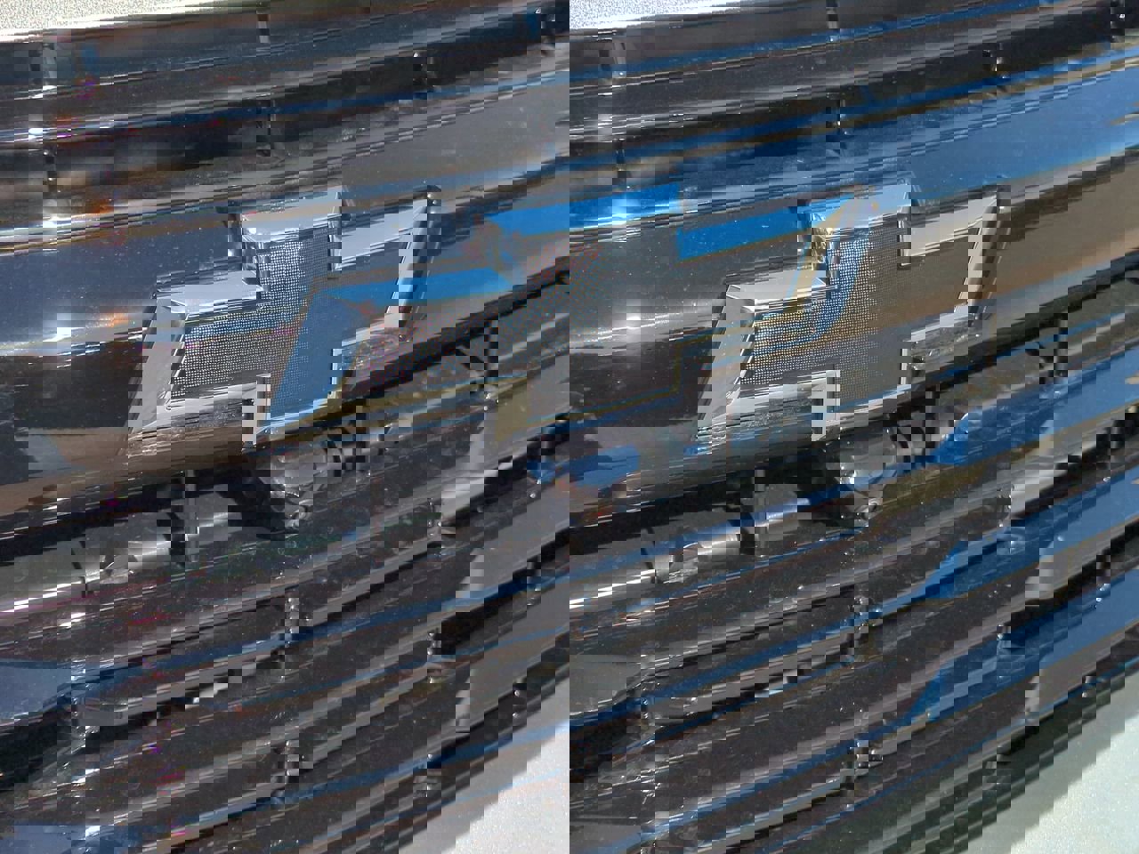 New 2026 Chevrolet Suburban RST image 92