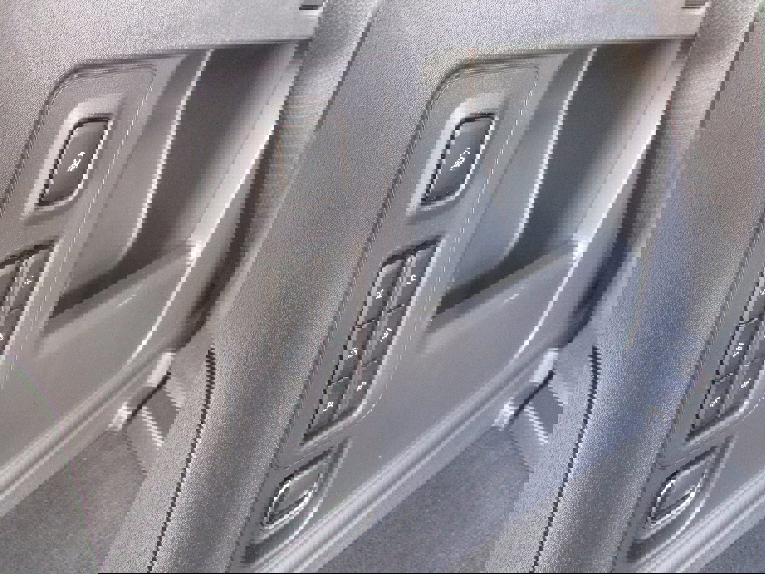 Used 2025 Ford Expedition Platinum image 46