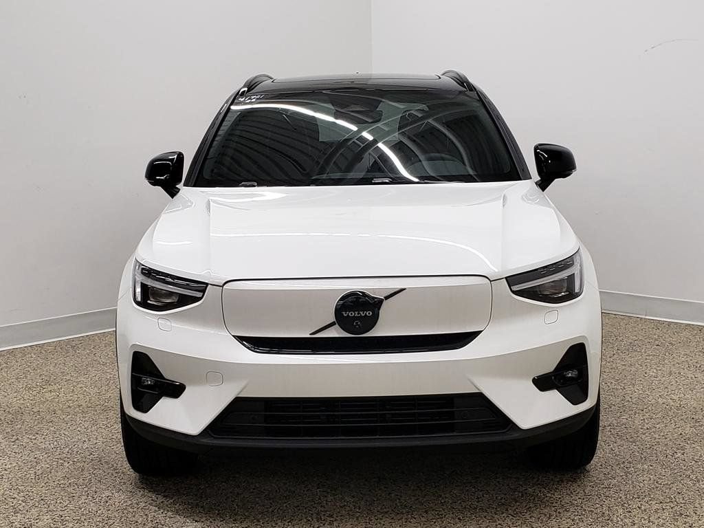 New 2026 Volvo EX40 Ultra AWD/4WD image 5