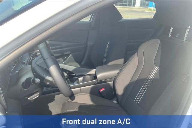 New 2025 Hyundai Elantra SEL image 11