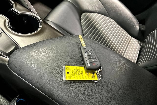 Used 2023 Toyota Camry SE FWD image 34