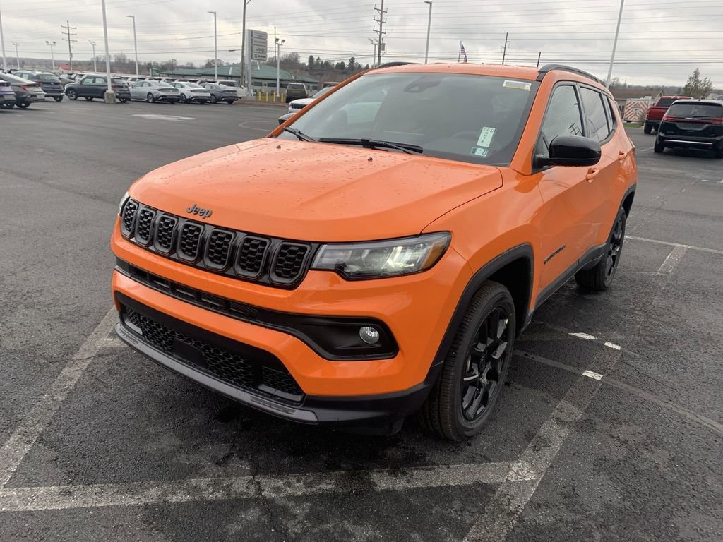 New 2026 Jeep Compass Latitude image 4