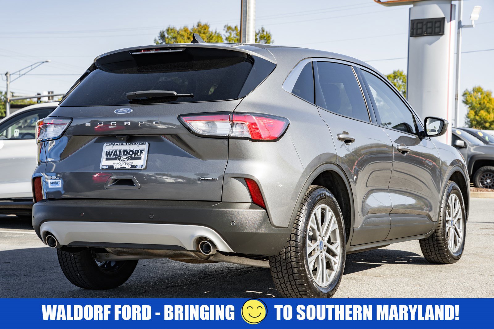 Used 2022 Ford Escape SEL image 5