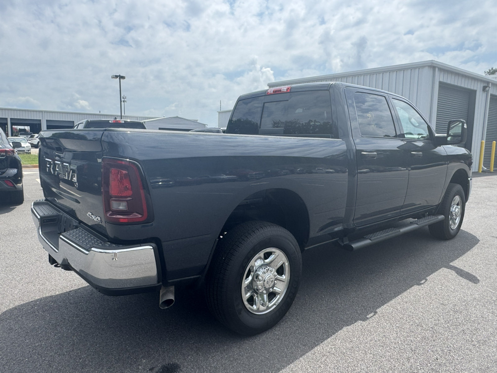 Used 2025 RAM 2500 Tradesman AWD/4WD image 5