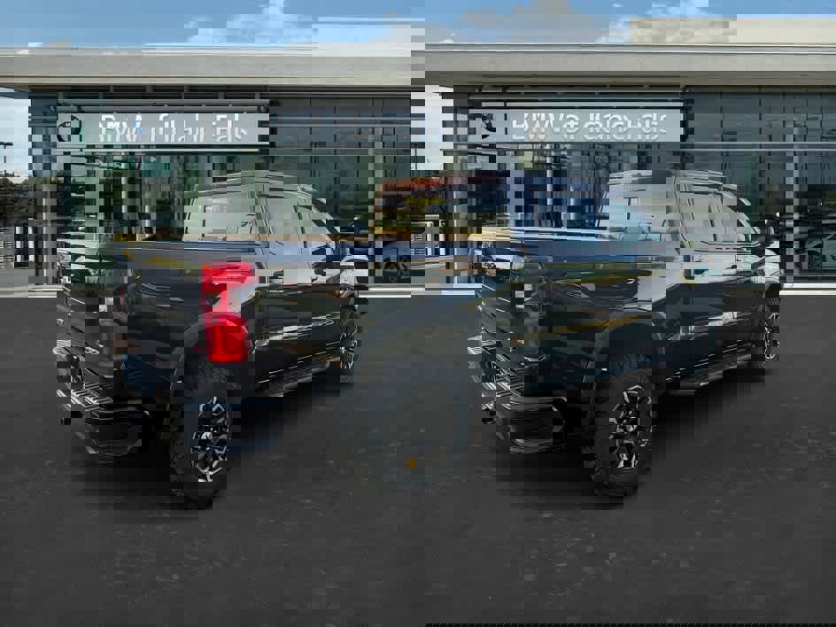 Used 2022 Chevrolet Silverado 1500 ZR2 w/ Technology Package image 8