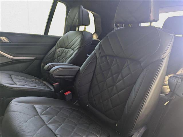 New 2026 BMW X7 xDrive40i w/ Premium Package image 18