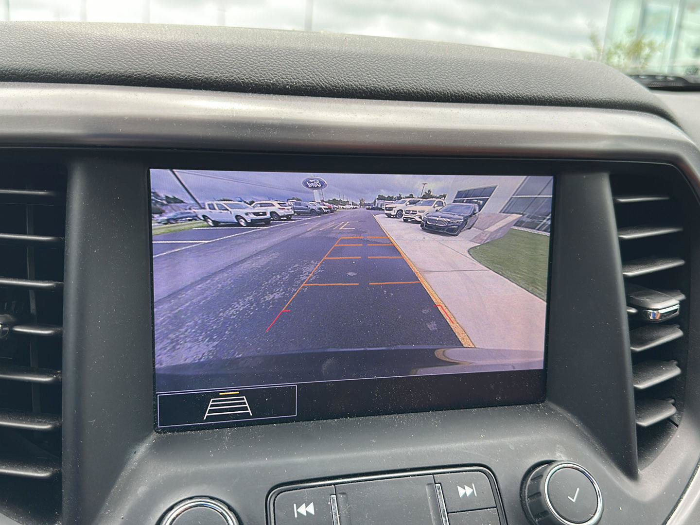 Used 2020 GMC Acadia AT4 w/ Driver Alert Package II AWD/4WD image 25