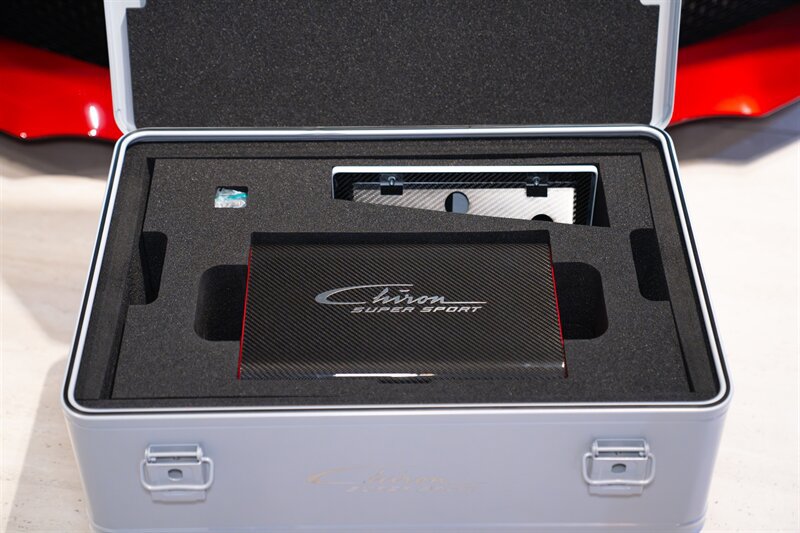 Used 2024 Bugatti Chiron Super Sport AWD/4WD image 75