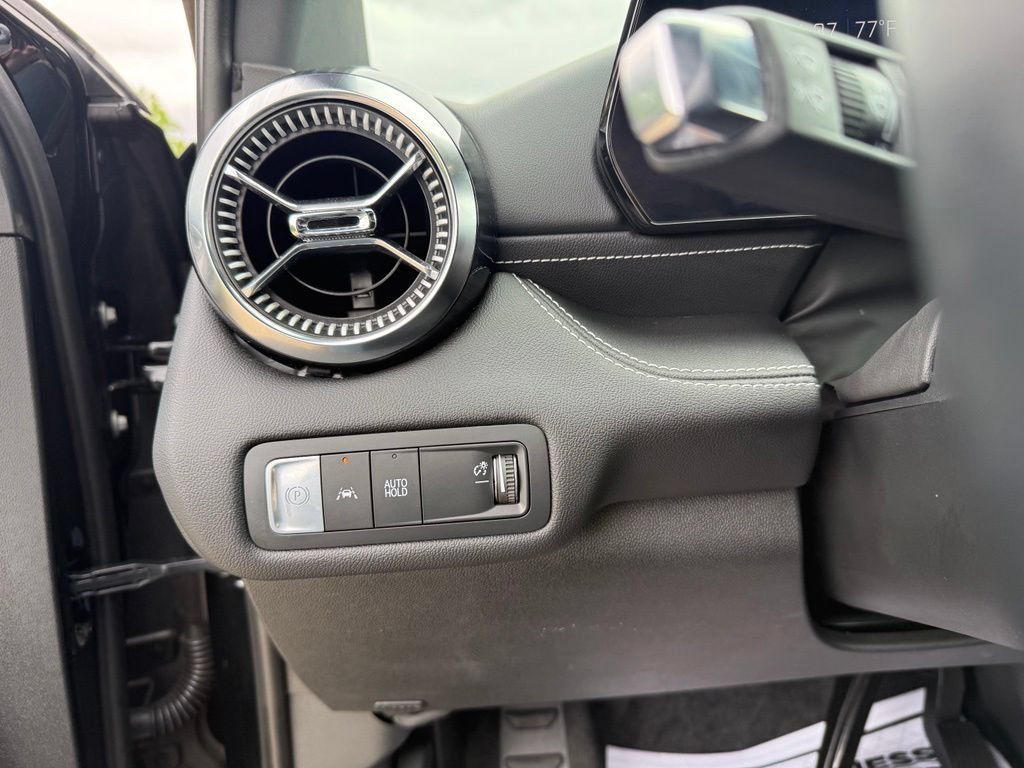 Used 2025 Chevrolet Blazer EV LT AWD/4WD image 36