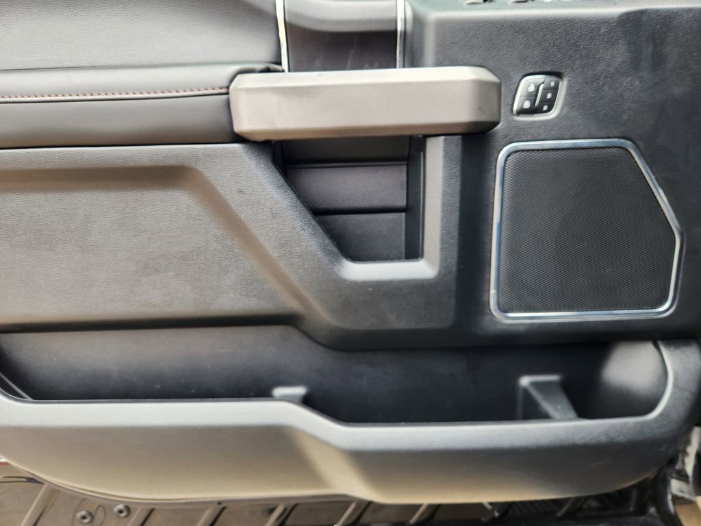 Used 2019 Ford F150 Platinum w/ Equipment Group 701A Luxury image 25