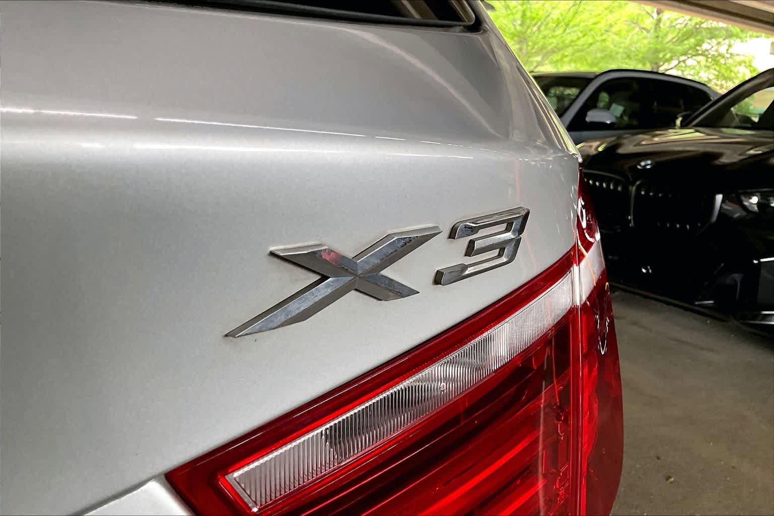 Used 2016 BMW X3 xDrive28i AWD/4WD image 9