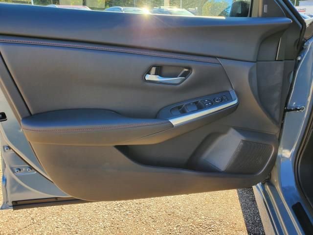 New 2025 Nissan Sentra SR image 19