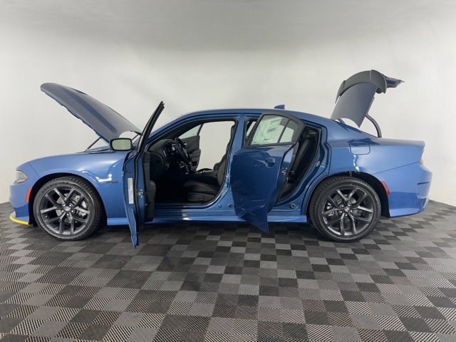 Used 2023 Dodge Charger R/T w/ Plus Group image 15