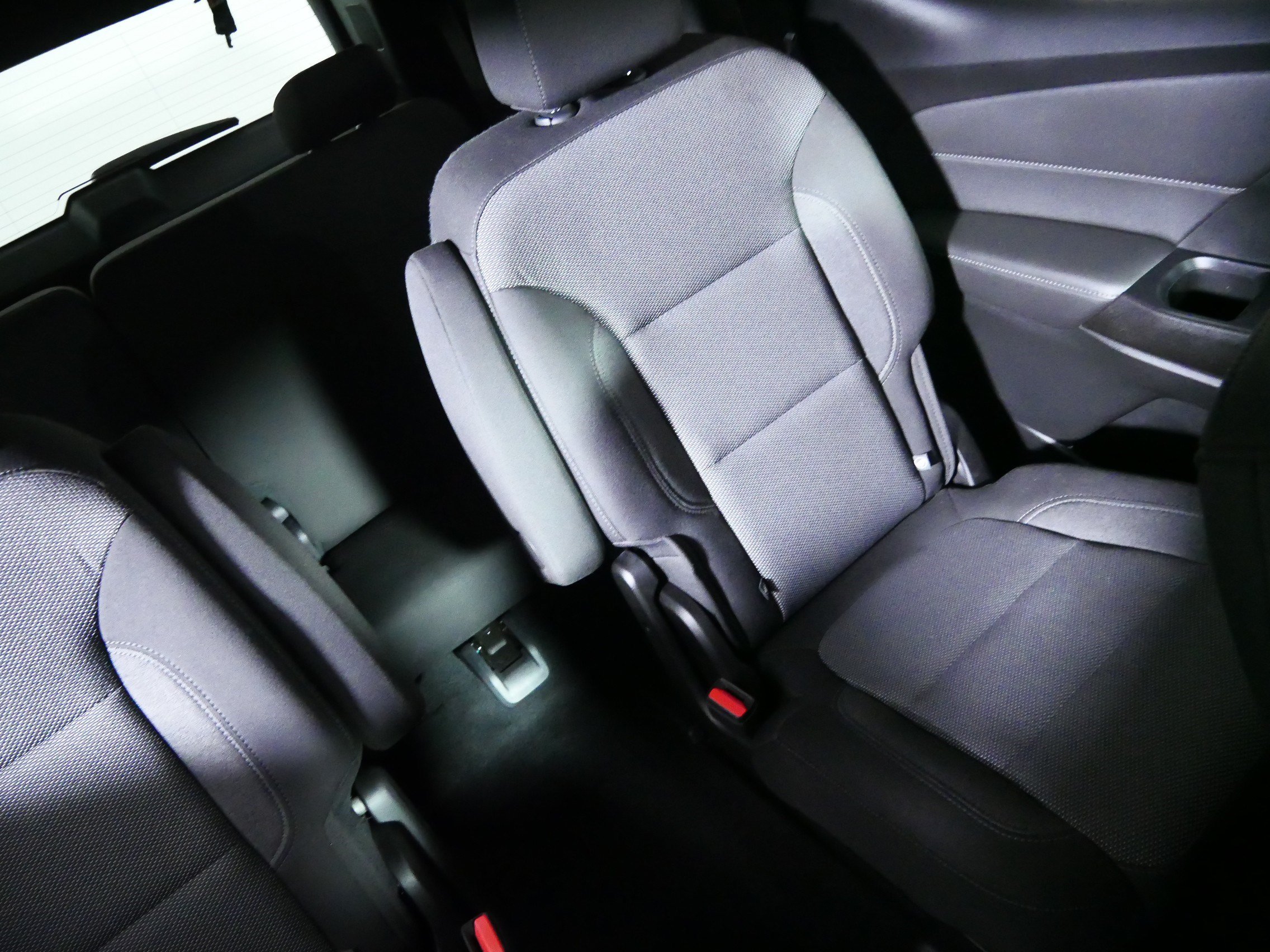 Used 2023 Chevrolet Traverse LT FWD image 14