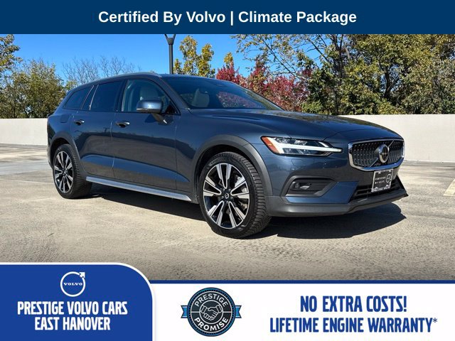 Certified 2024 Volvo V60 B5 Cross Country Ultimate w/ Protection Package Premier